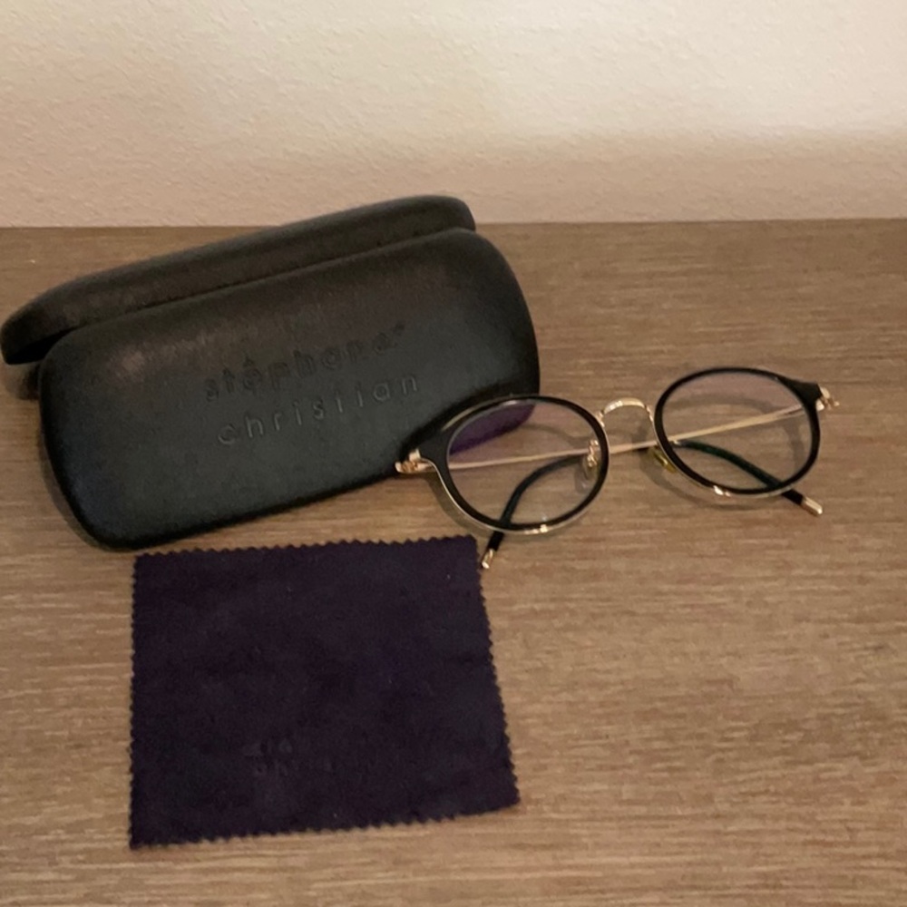 Stephane Christian read glasses